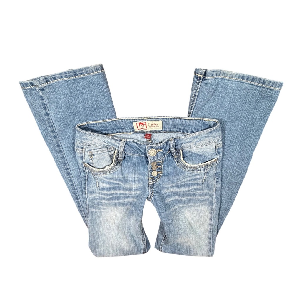 LEI Low Rise Bootcut Jeans Light Wash Button Fly Size 3 Y2K Denim
